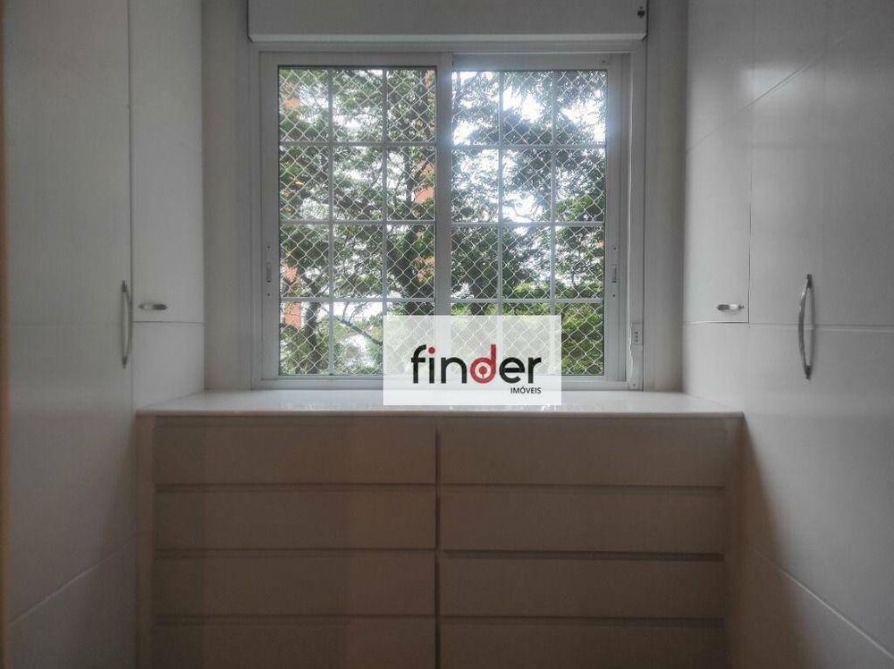 Apartamento, 3 quartos, 226 m² - Foto 2