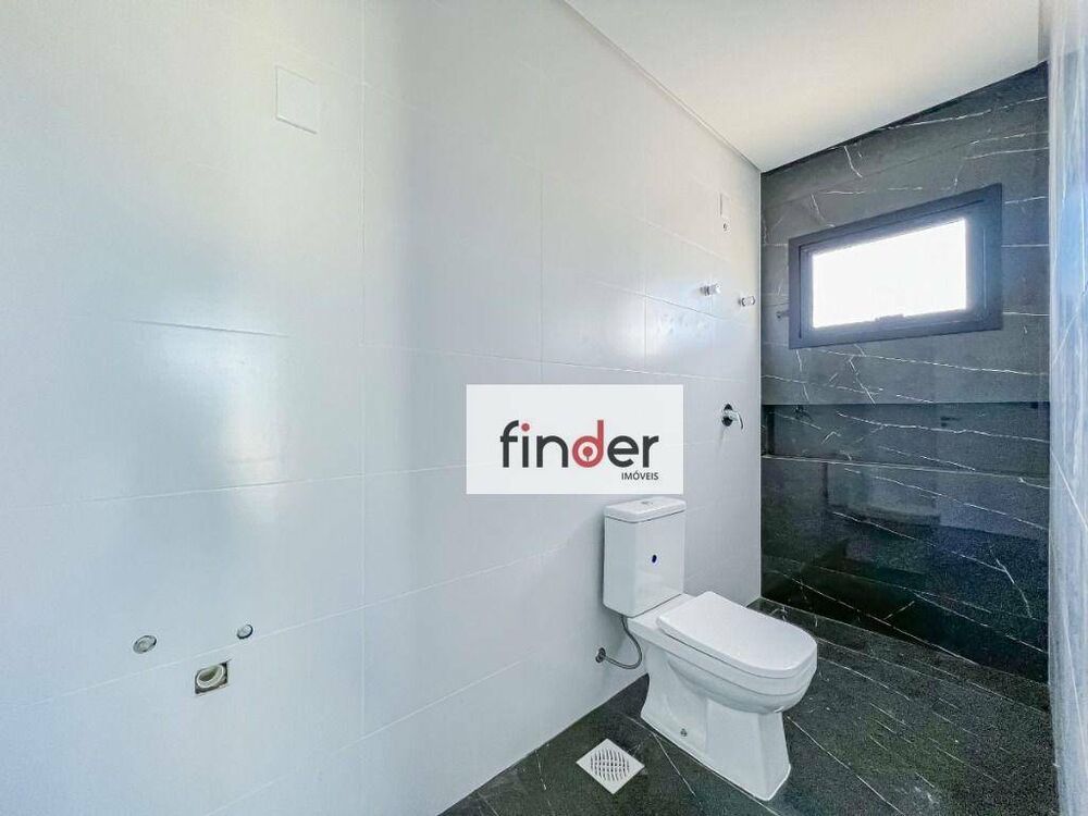 Casa à venda com 4 quartos, 220m² - Foto 9