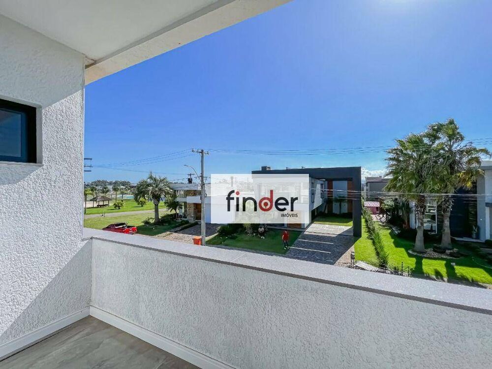Casa à venda com 4 quartos, 220m² - Foto 12