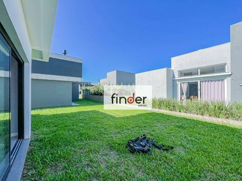Casa à venda com 4 quartos, 220m² - Foto 5