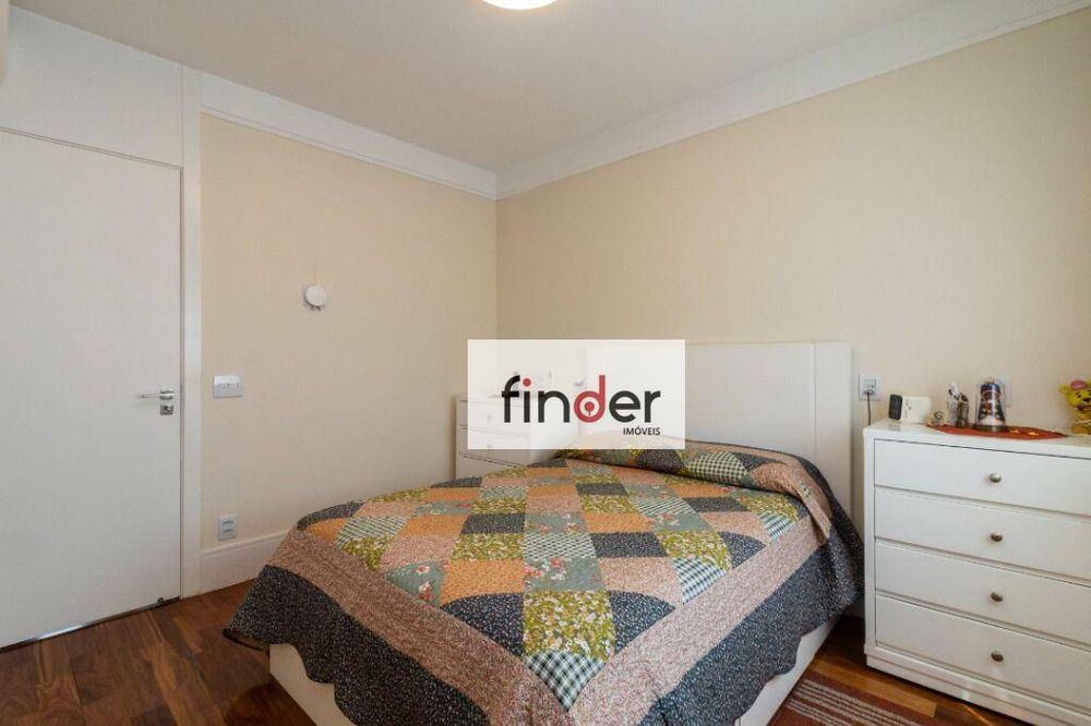 Apartamento à venda com 3 quartos, 157m² - Foto 1