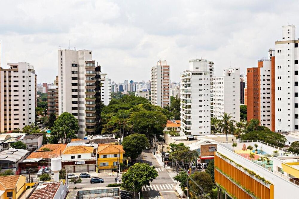 Apartamento à venda com 3 quartos, 210m² - Foto 4