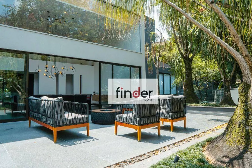 Casa, 4 quartos, 716 m² - Foto 1