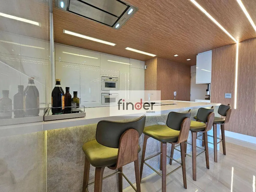 Apartamento, 3 quartos, 147 m² - Foto 1