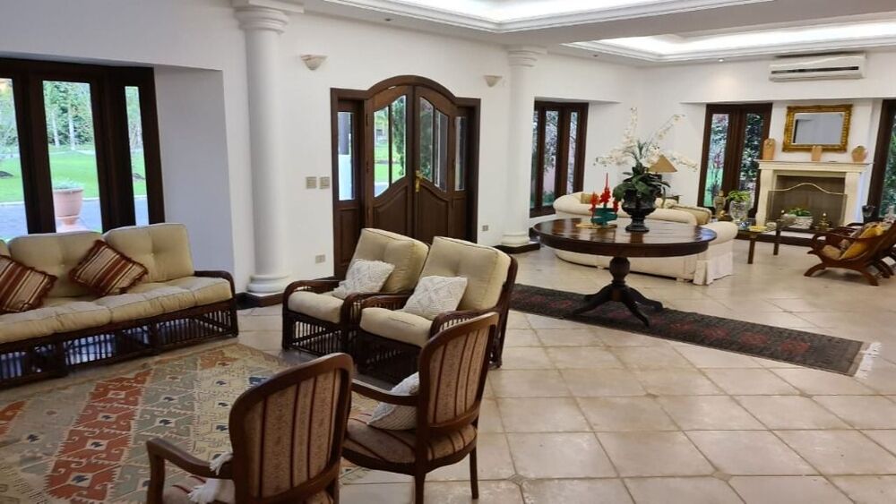 Casa de Condomínio à venda com 6 quartos, 675m² - Foto 2