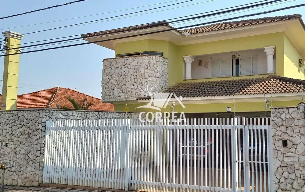 Casa, 4 quartos, 330 m² - Foto 1