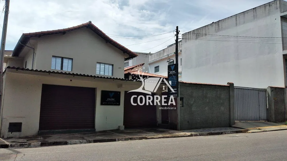 Casa, 4 quartos, 200 m² - Foto 1
