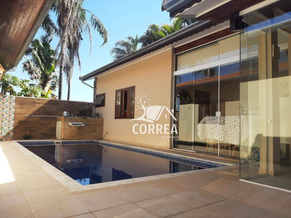 Casa, 4 quartos, 250 m² - Foto 1