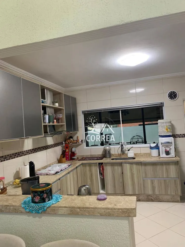 Casa, 3 quartos, 240 m² - Foto 4