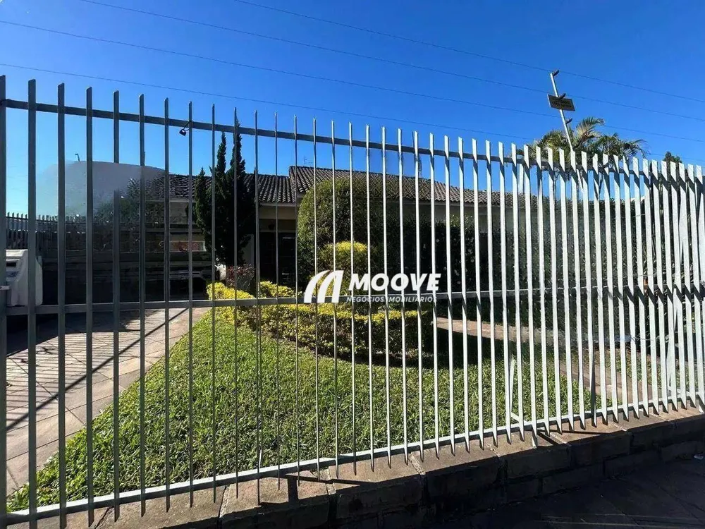 Casa, 4 quartos, 300 m² - Foto 3