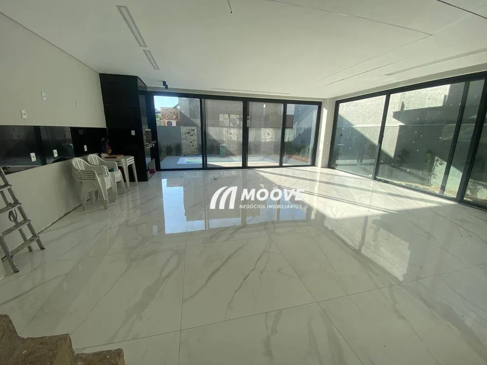 Sobrado, 3 quartos, 297 m² - Foto 4