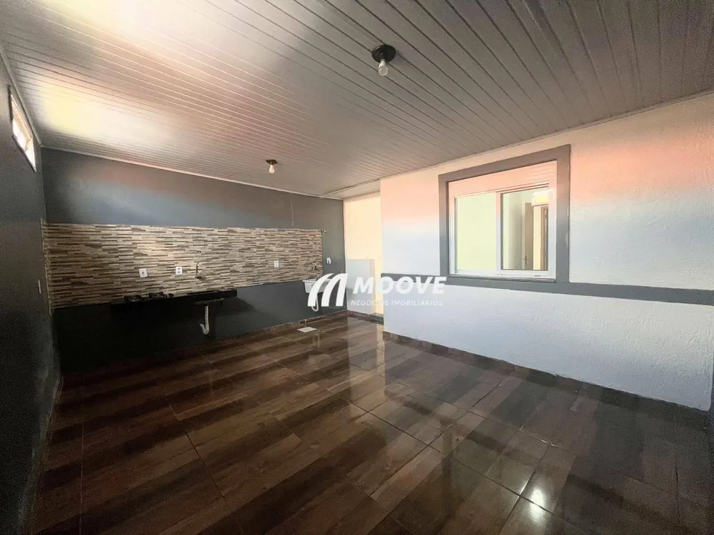Casa, 2 quartos, 70 m² - Foto 1