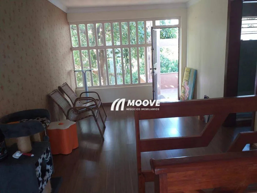 Casa, 4 quartos, 320 m² - Foto 13