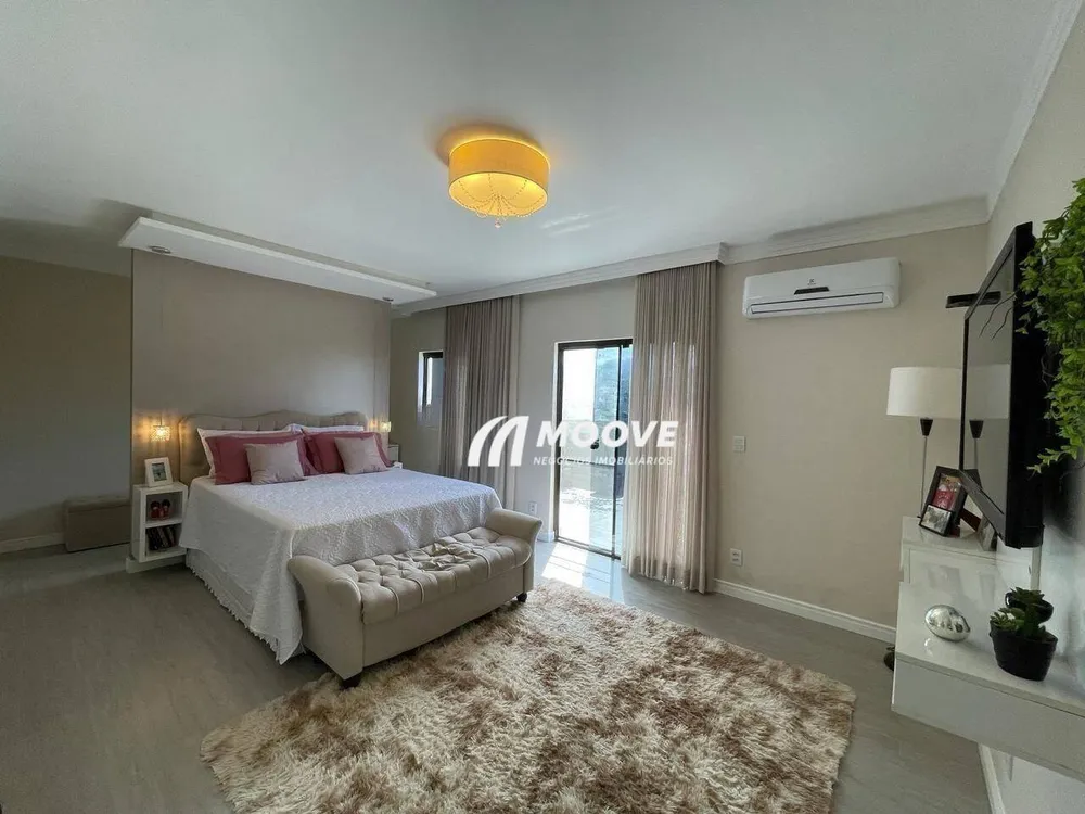 Cobertura, 3 quartos, 234 m² - Foto 5