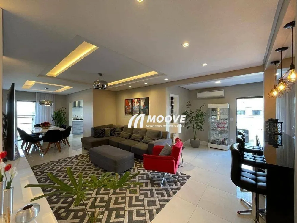 Cobertura, 3 quartos, 234 m² - Foto 3