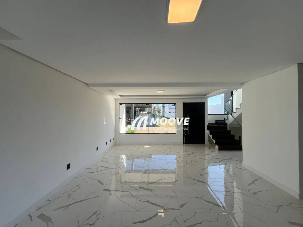 Sobrado, 3 quartos, 127 m² - Foto 1