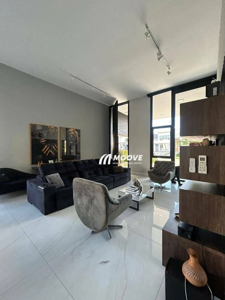 Casa, 3 quartos, 180 m² - Foto 1