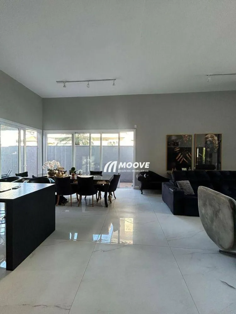 Casa, 3 quartos, 180 m² - Foto 4