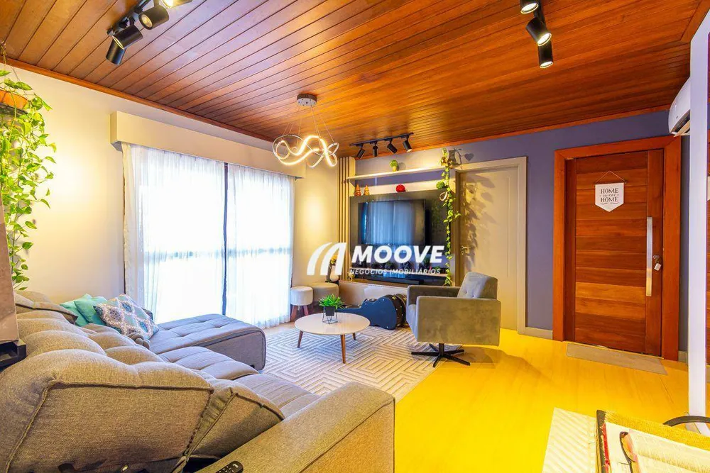 Sobrado, 3 quartos, 350 m² - Foto 1