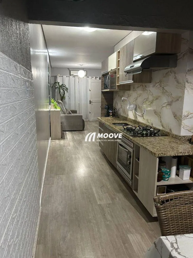 Casa, 2 quartos, 52 m² - Foto 1