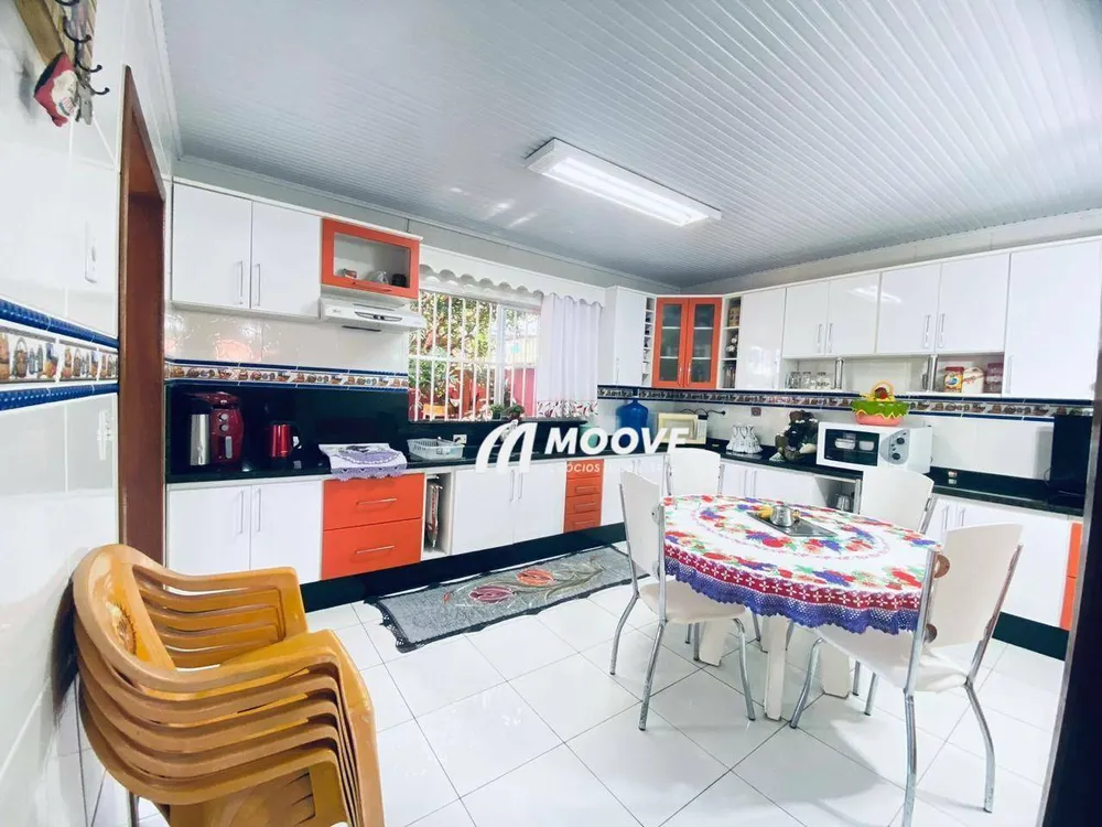 Casa, 3 quartos, 177 m² - Foto 2