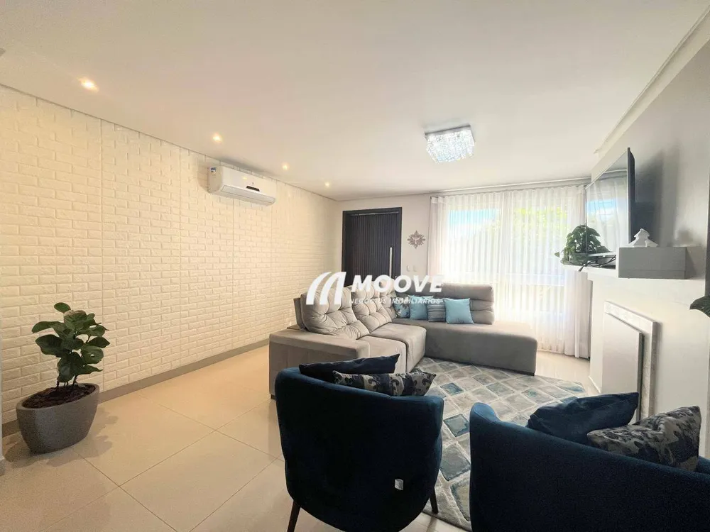 Sobrado, 3 quartos, 231 m² - Foto 2