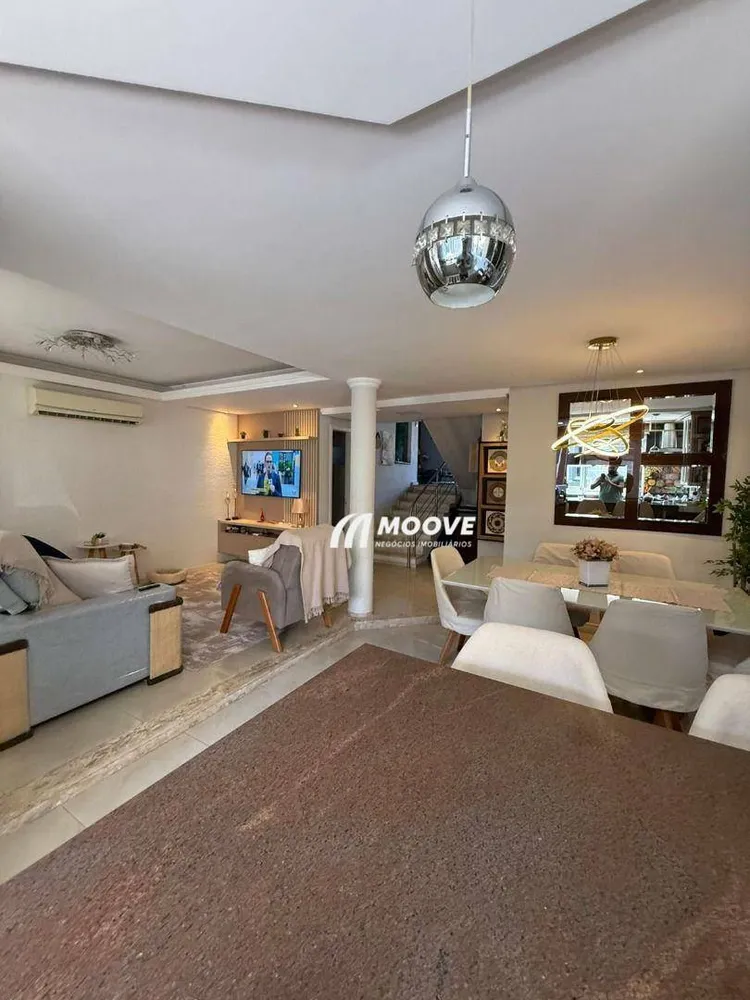 Sobrado, 3 quartos, 253 m² - Foto 3
