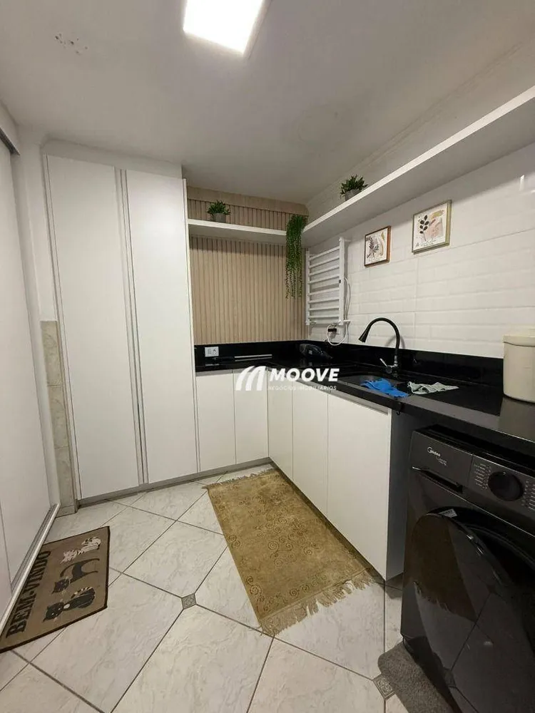 Sobrado, 3 quartos, 253 m² - Foto 2