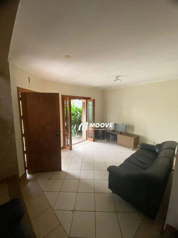 Casa, 3 quartos, 180 m² - Foto 4