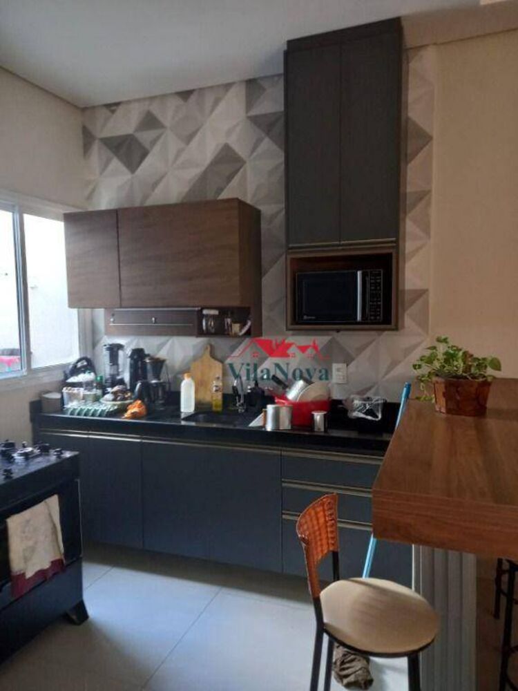Casa à venda com 2 quartos, 67m² - Foto 3