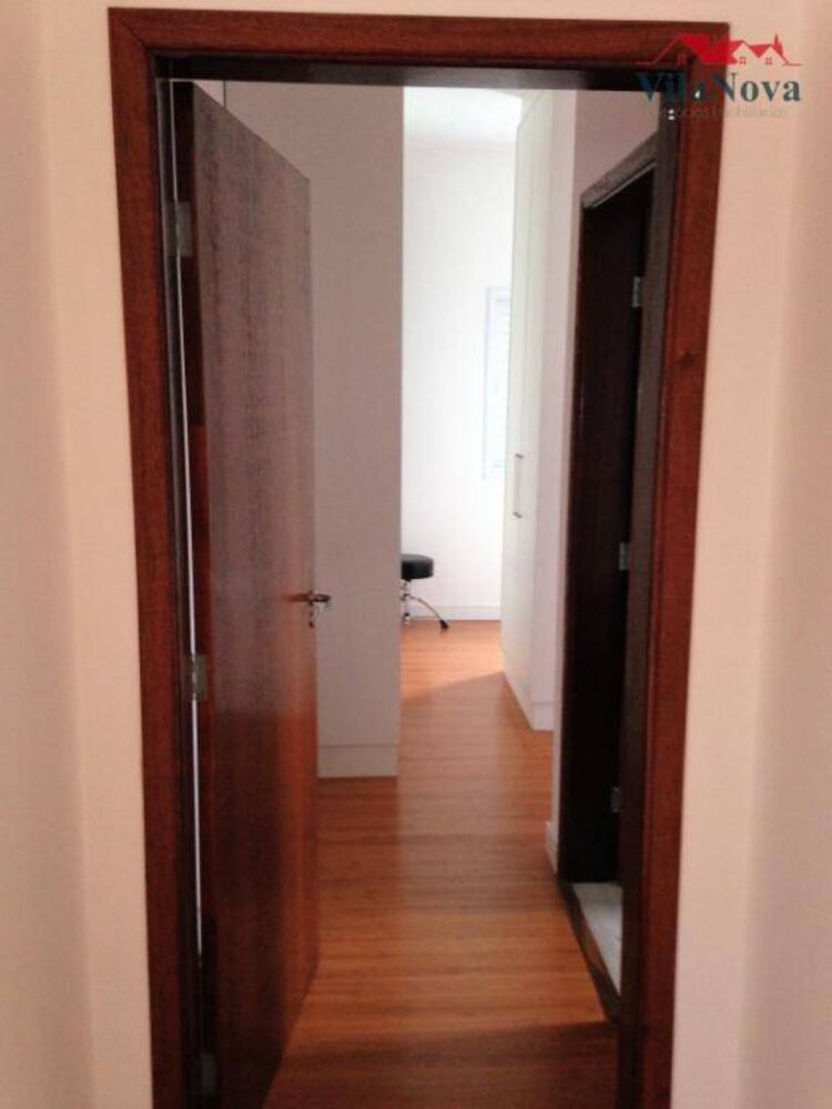 Casa à venda com 3 quartos, 240m² - Foto 8