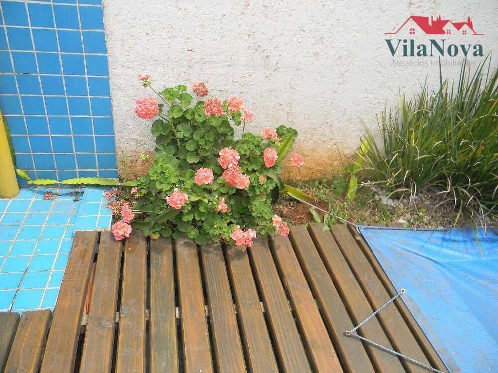 Casa à venda com 3 quartos, 240m² - Foto 6