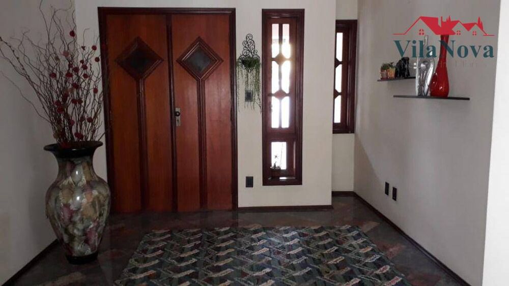 Casa à venda com 4 quartos, 691m² - Foto 1