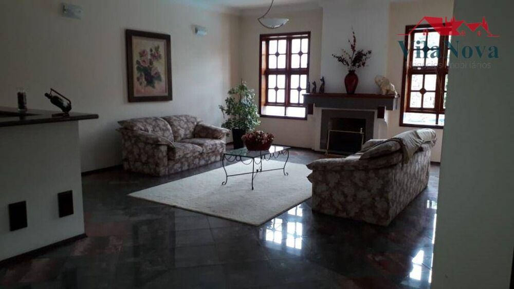 Casa à venda com 4 quartos, 691m² - Foto 2
