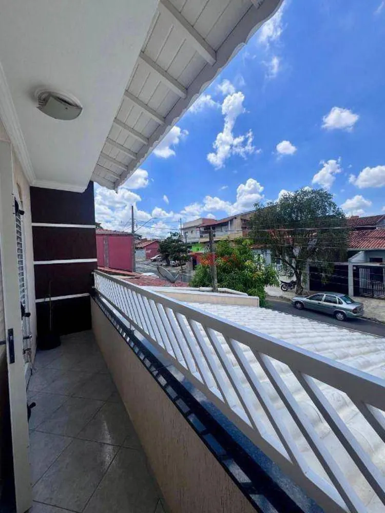 Casa, 3 quartos, 178 m² - Foto 1