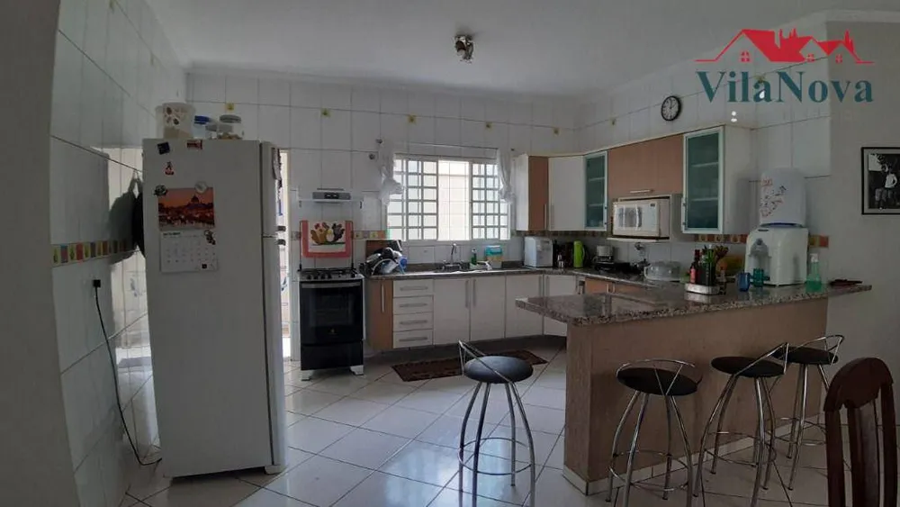 Casa, 3 quartos, 188 m² - Foto 4