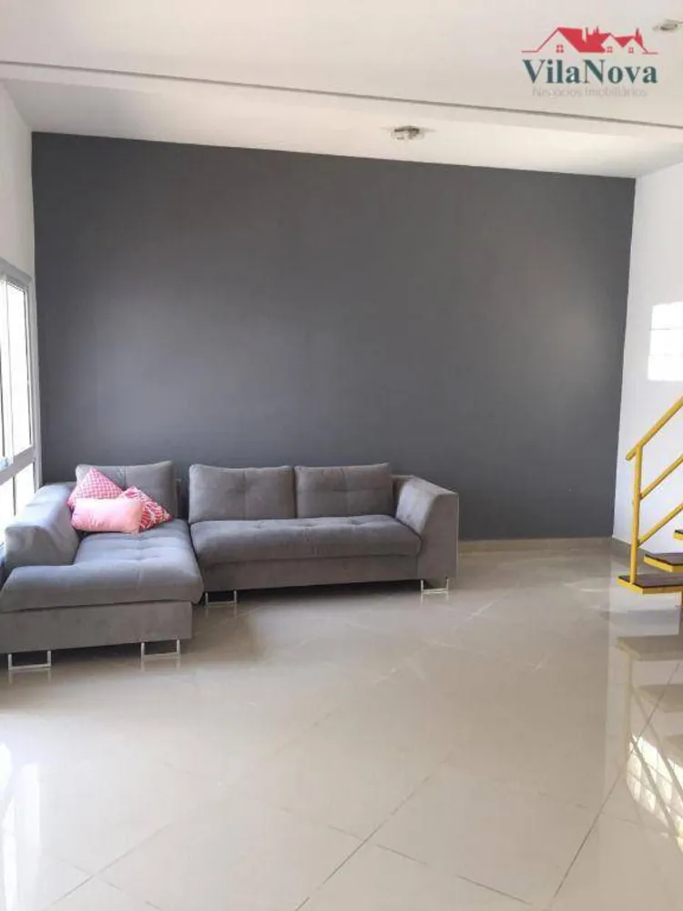 Casa, 3 quartos, 240 m² - Foto 2