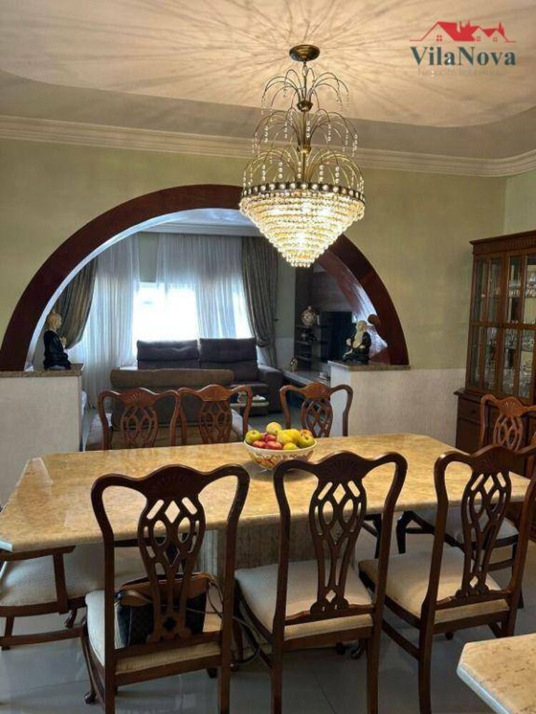 Casa à venda com 5 quartos, 600m² - Foto 2