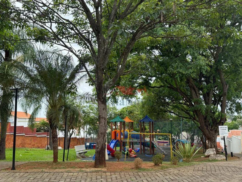 Loteamento e Condomínio - Foto 1