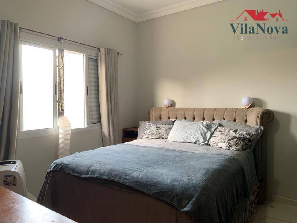 Casa de Condomínio à venda com 3 quartos, 220m² - Foto 4