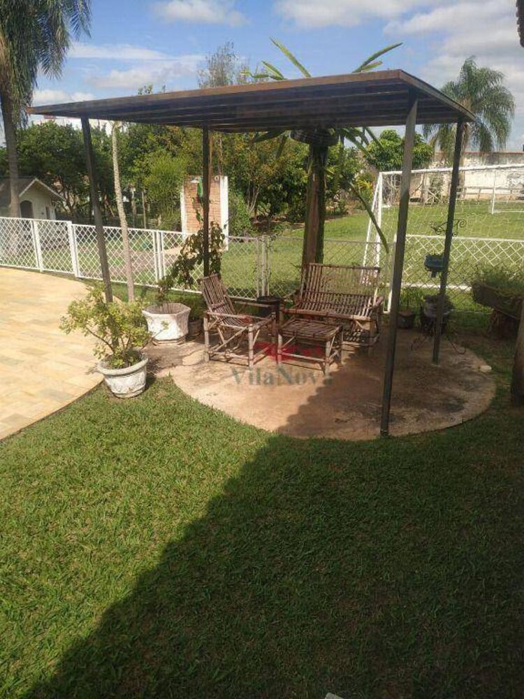 Chácara à venda com 5 quartos, 447m² - Foto 18