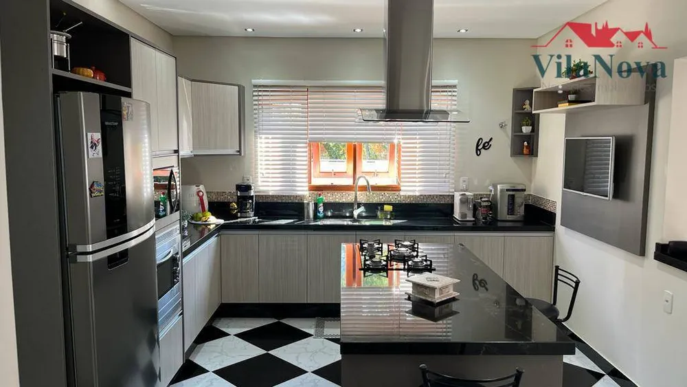 Casa, 3 quartos, 264 m² - Foto 4