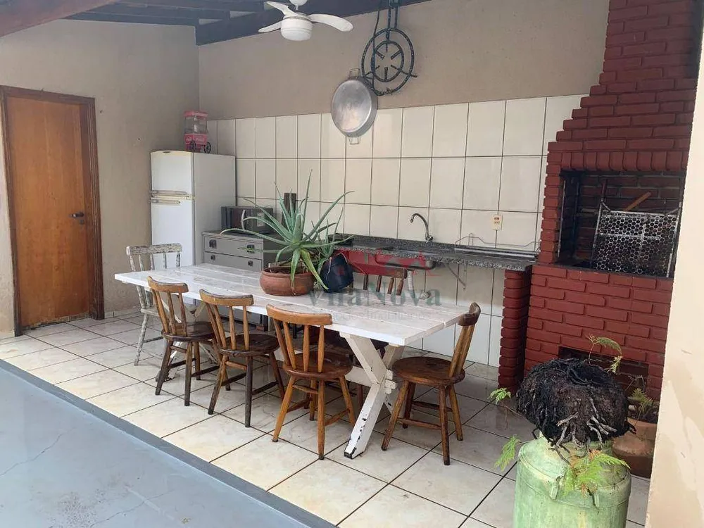Casa, 4 quartos, 180 m² - Foto 9