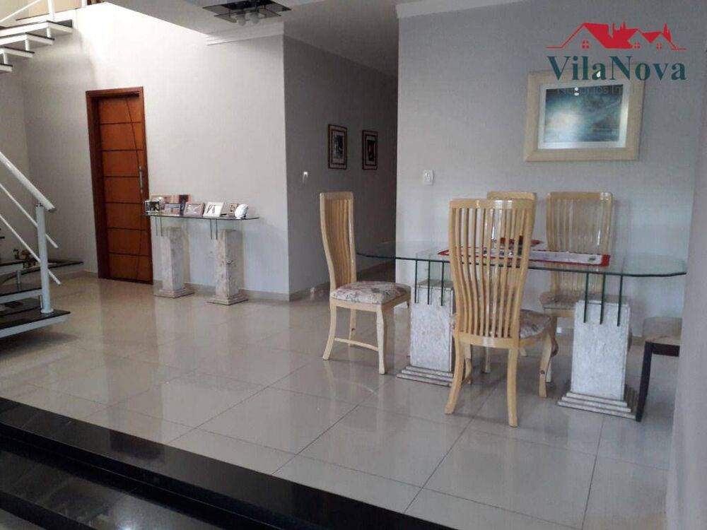 Casa, 3 quartos, 240 m² - Foto 10