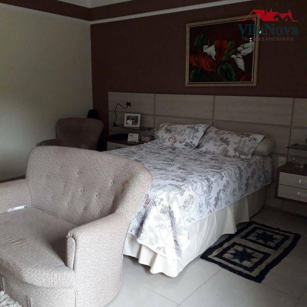 Casa, 3 quartos, 240 m² - Foto 4
