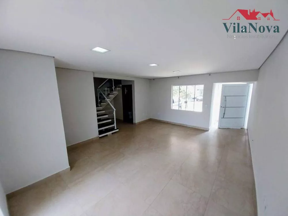 Casa de Condomínio para alugar com 3 quartos, 145m² - Foto 3