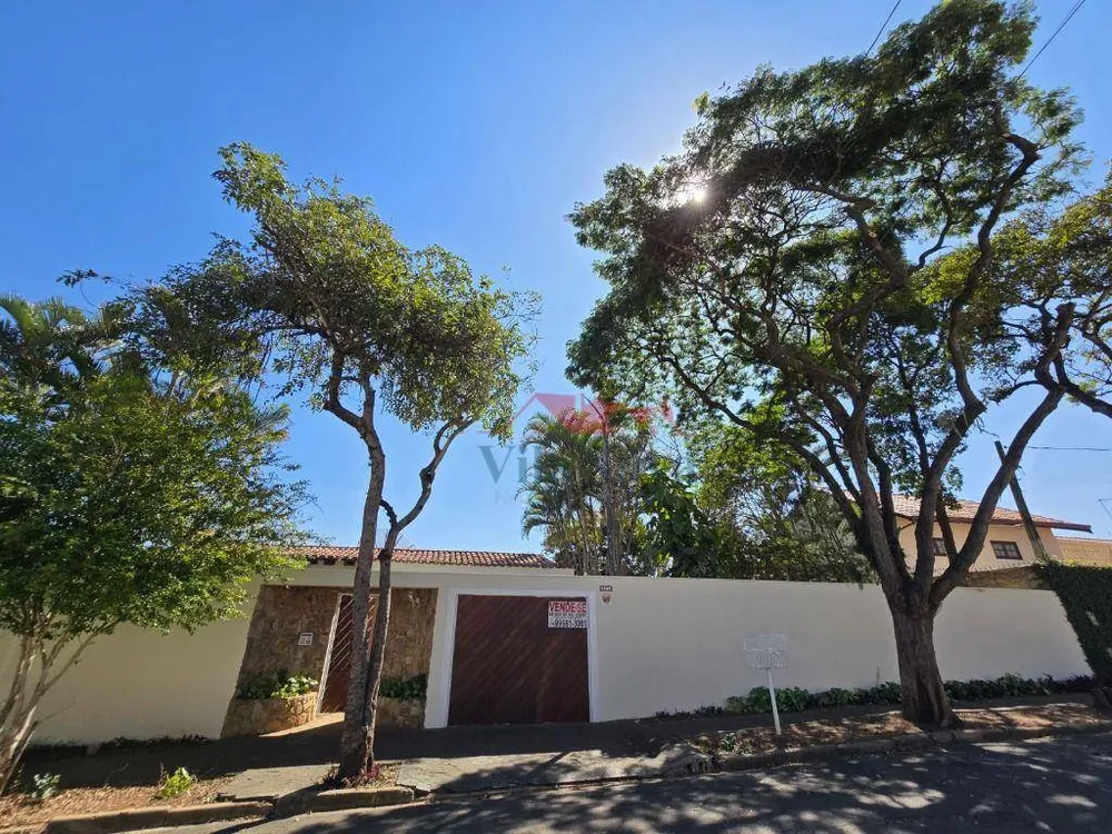 Casa, 4 quartos, 230 m² - Foto 4