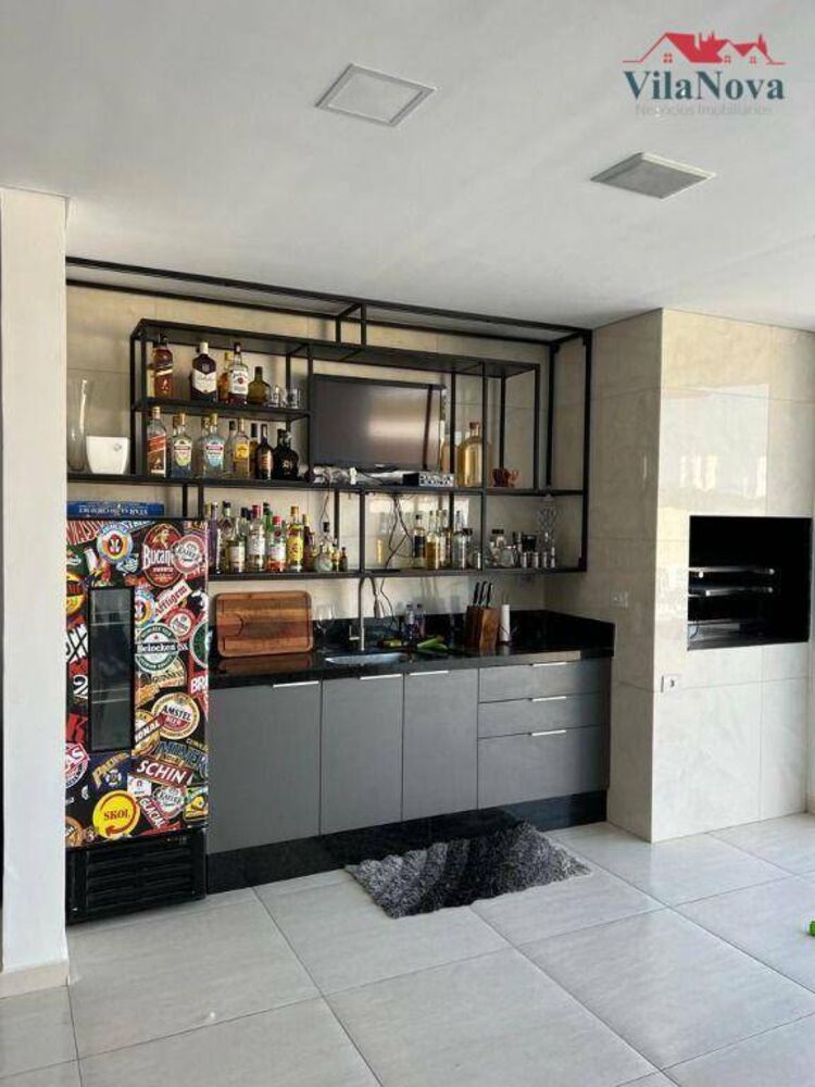 Casa de Condomínio à venda com 4 quartos, 304m² - Foto 3