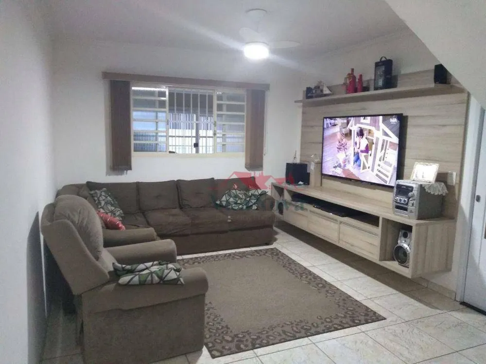 Casa, 23 quartos, 150 m² - Foto 1