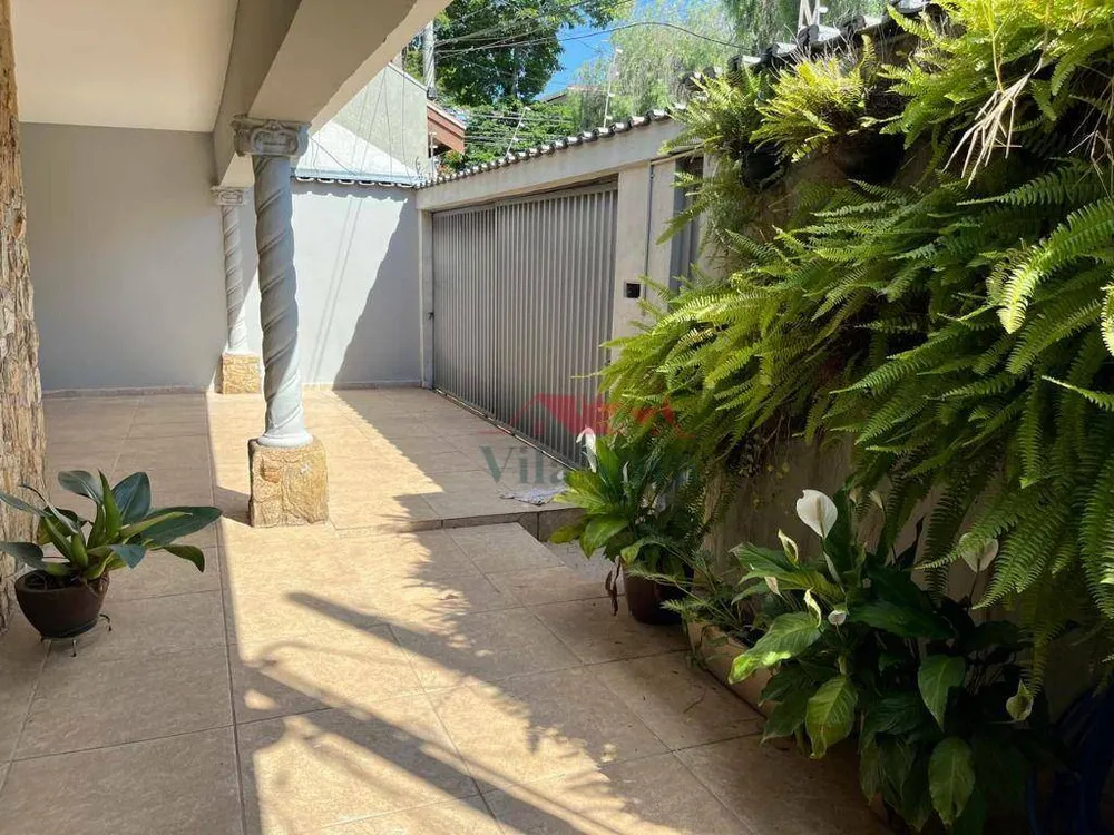 Casa, 3 quartos, 211 m² - Foto 1